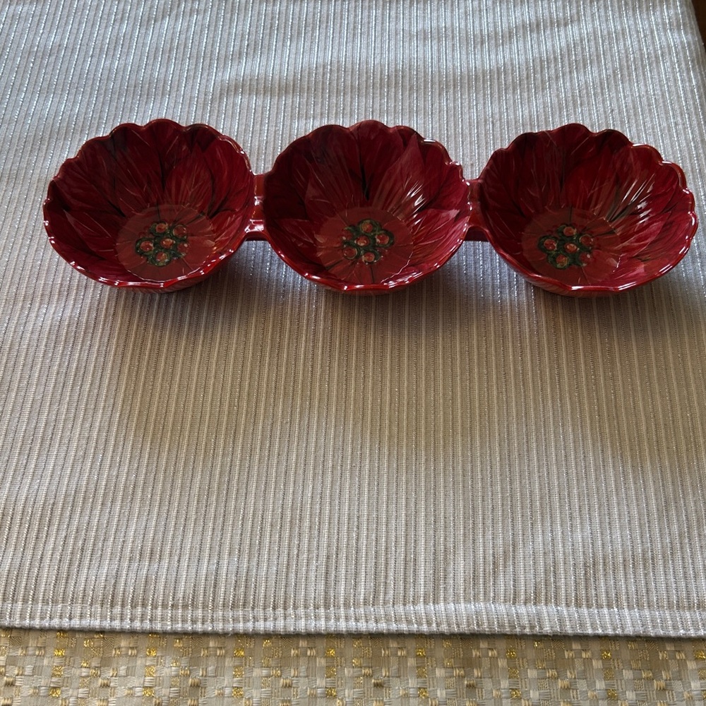 Mushroom Berry Basket + Poppy 3 Flower Melamine Serveware Set of 2 New With Tags - Picture 6 of 9
